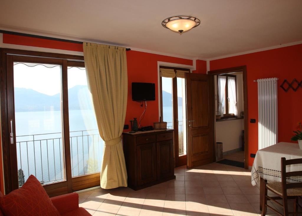 Casale Fe-Wo - Appartamenti Con Vista Lago Cannero Riviera Phòng bức ảnh