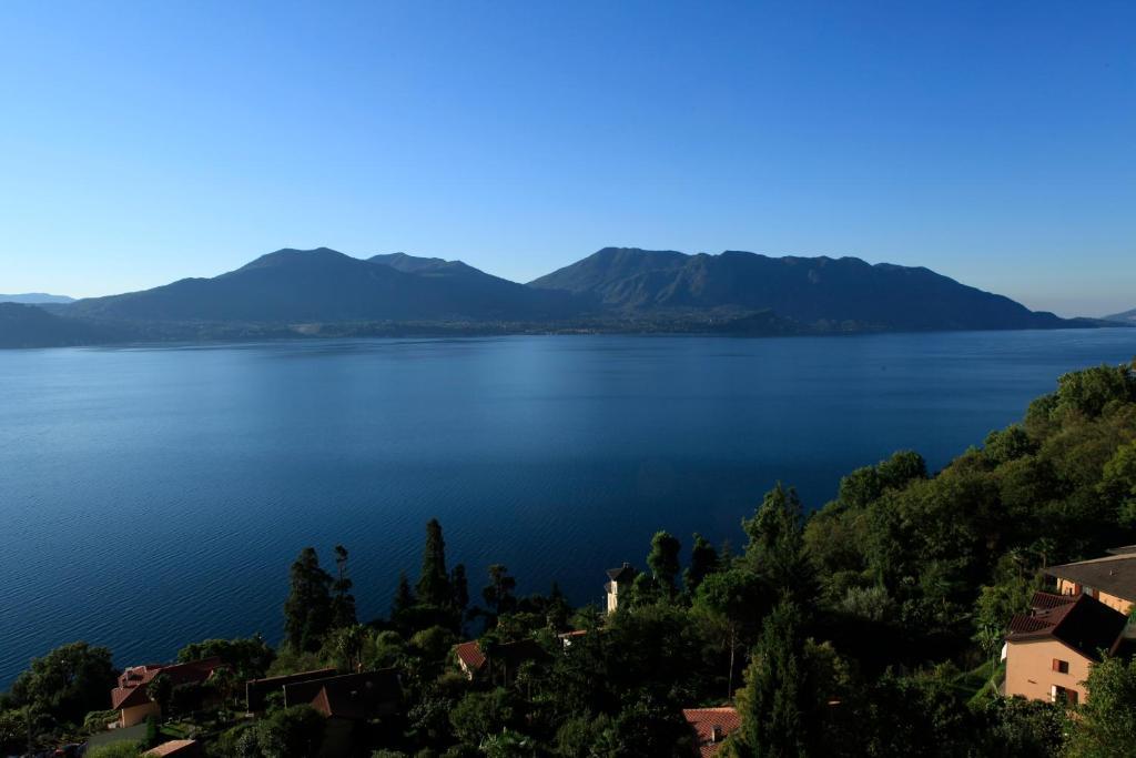 Casale Fe-Wo - Appartamenti Con Vista Lago Cannero Riviera Phòng bức ảnh