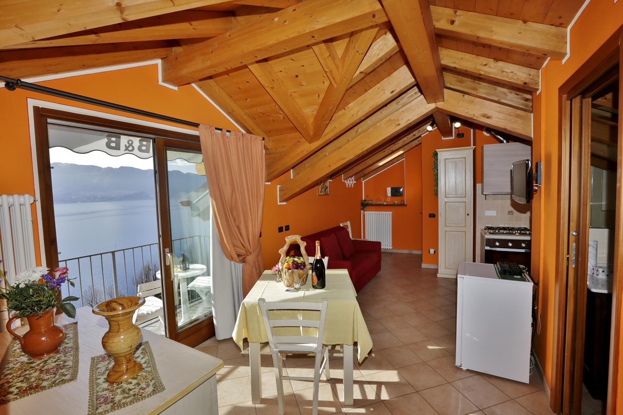 Casale Fe-Wo - Appartamenti Con Vista Lago Cannero Riviera Ngoại thất bức ảnh