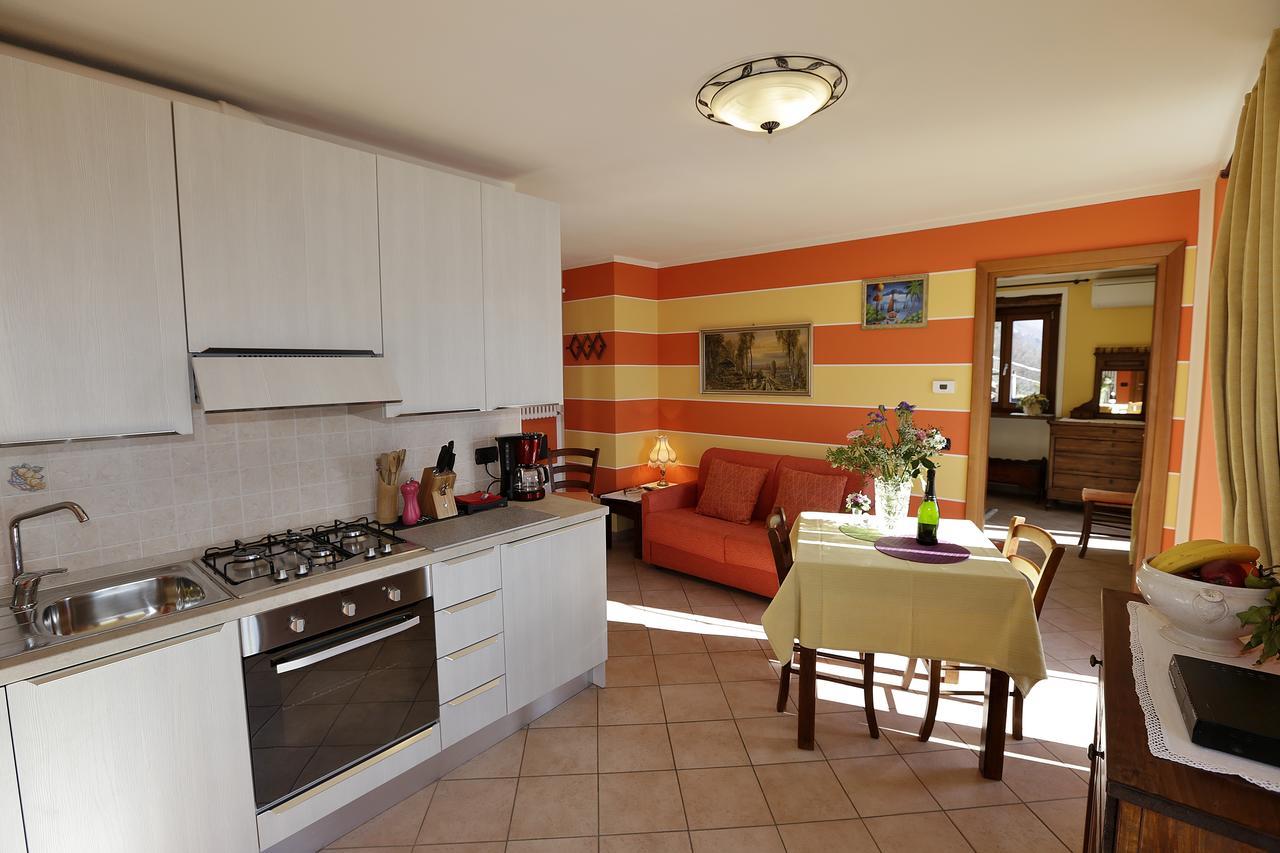 Casale Fe-Wo - Appartamenti Con Vista Lago Cannero Riviera Ngoại thất bức ảnh