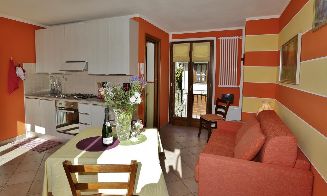 Casale Fe-Wo - Appartamenti Con Vista Lago Cannero Riviera Ngoại thất bức ảnh