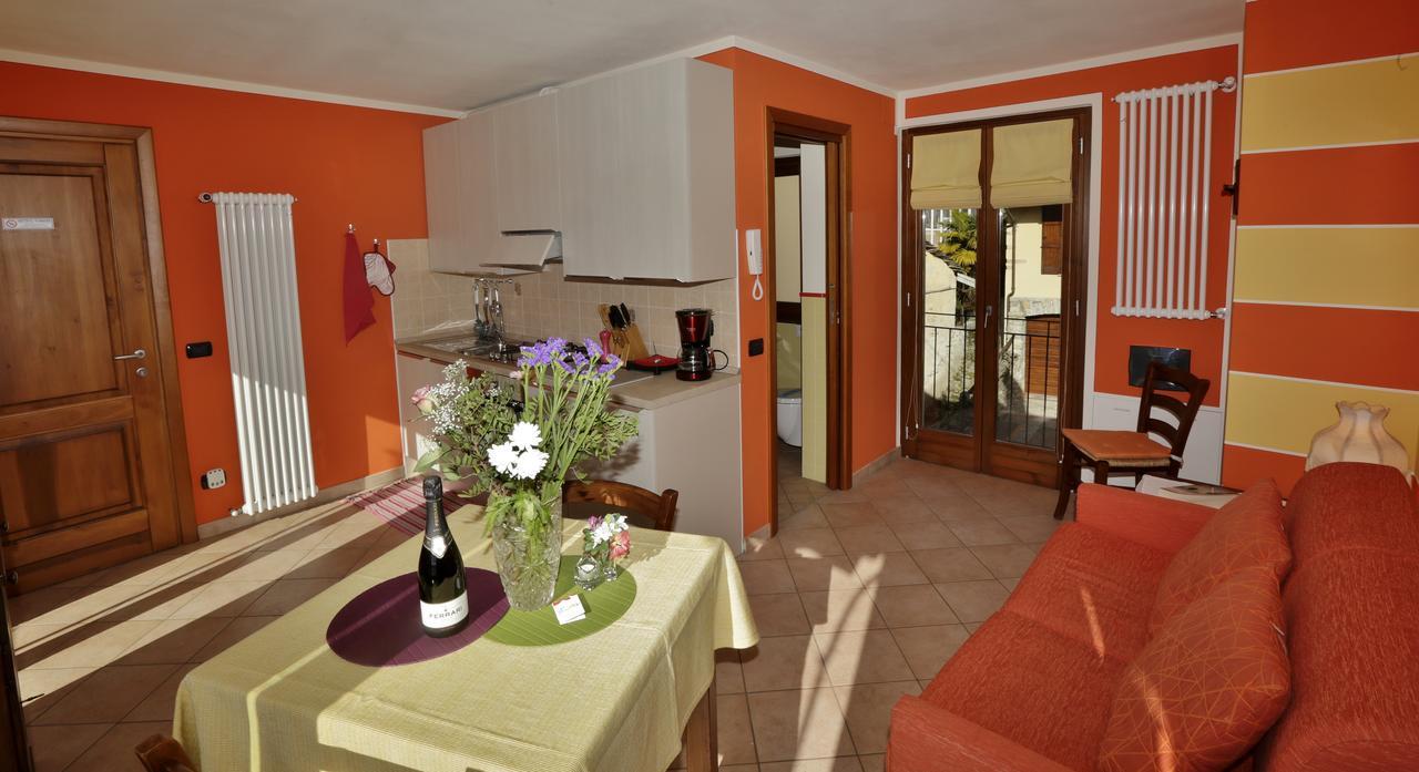 Casale Fe-Wo - Appartamenti Con Vista Lago Cannero Riviera Ngoại thất bức ảnh